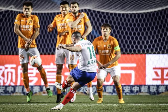 退赛还遭外援炮轰：新疆是接触过最不职业球队